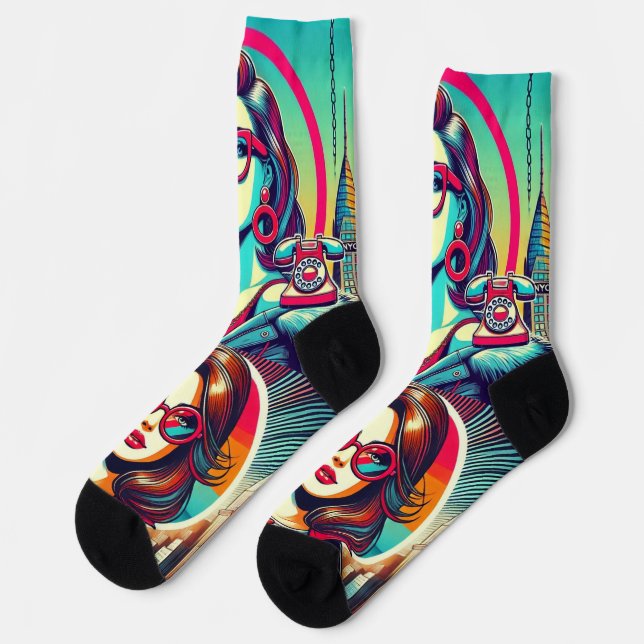 Chaussette Linda Roberts appelle des escrocs des chaussettes  (Gauche)