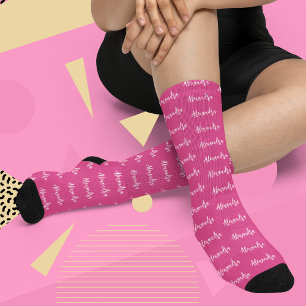 Chaussette Motif de nom personnalisé rose chaud