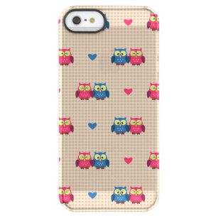 Checked pattern with love owls permafrost® iPhone SE/5/5s case