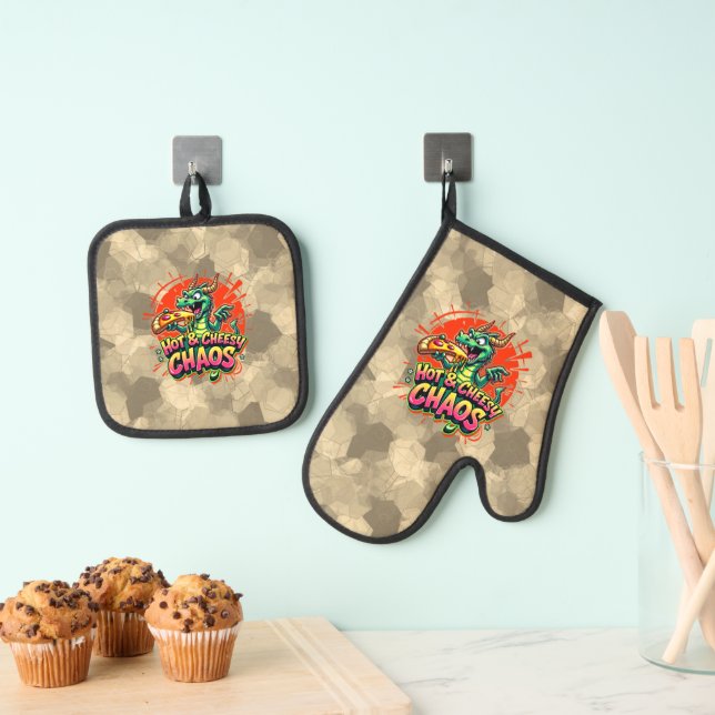 Cheesy Dragon Delight Oven Mitt & Pot Holder Set (Insitu(Hanging))