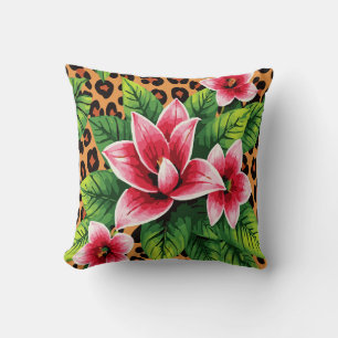 Cheetah & Floral Fusion – Bold Animal Print Throw Pillow
