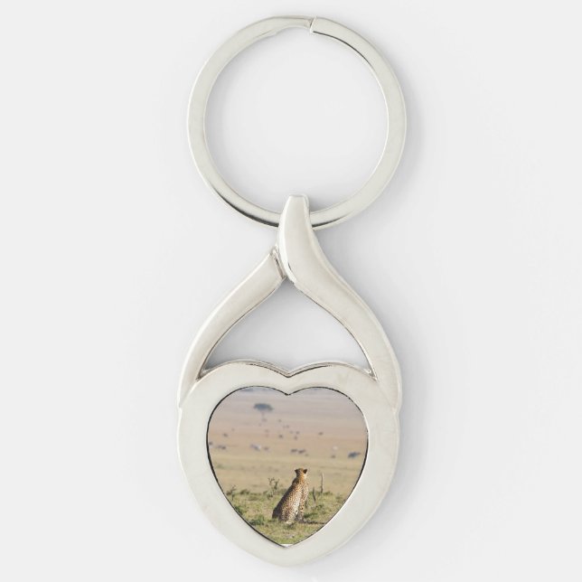 Cheetah on the look out keychain (Front)