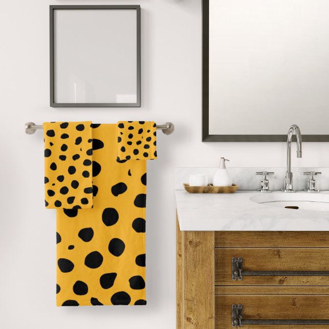  Cheetah Spots Orange Black Bath Towel Set (Cheetah Spots Orange Black Bath Towel Set by Looly Elzayat
)