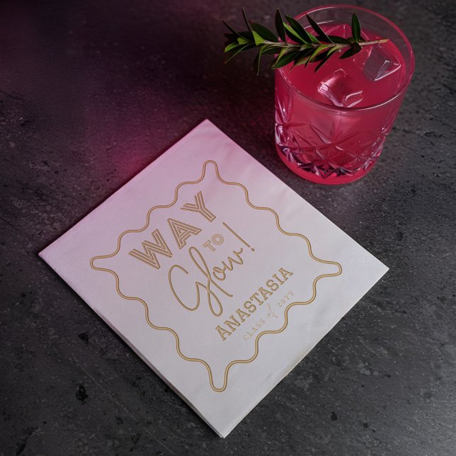 Chemin de l'éclair Script Retro Wavy Graduation Pa (Way to Glow Script Retro Wavy Graduation Party Foil Napkins)