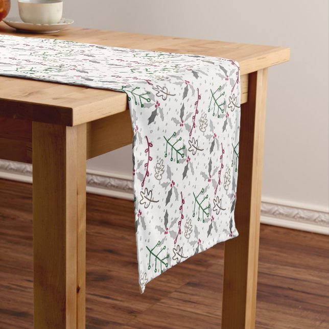 Chemin De Table Court Aiguilles de pin vert foncé Motif Red Holly Berrie (In Situ)