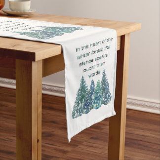 Chemin De Table Court Au Coeur De La Forêt D'Hiver