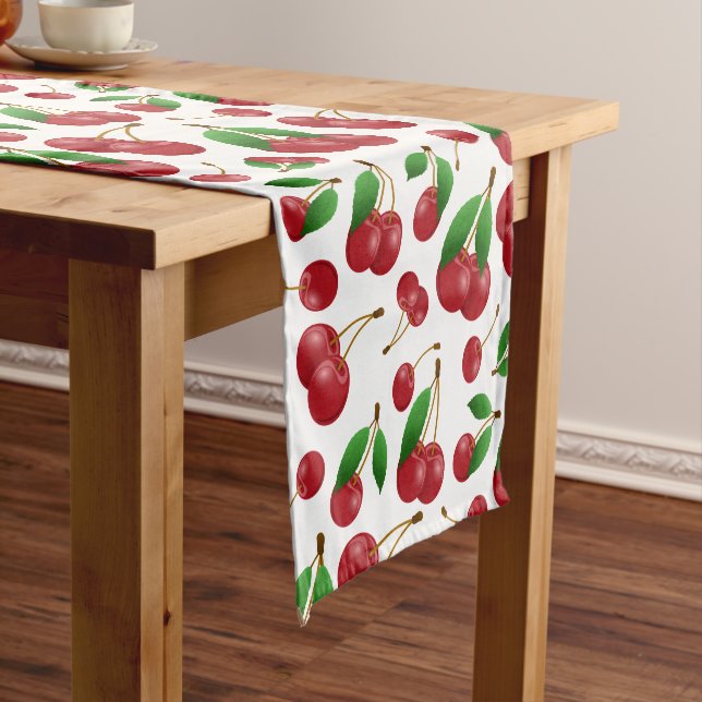 Chemin De Table Court cerises sucrées en été (In Situ)