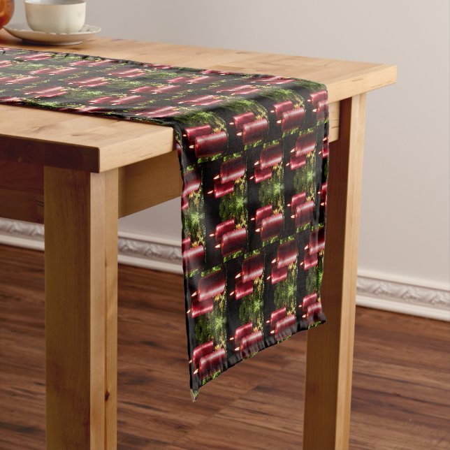 Chemin De Table Court Christmas Celebration Red Candles Green Leaves (In Situ)