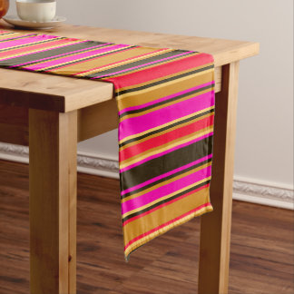 Chemin De Table Court Coureur de table à rayures or, rouge et magenta