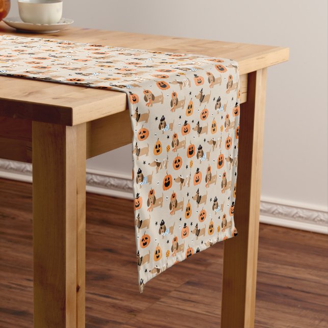 Chemin De Table Court Dachshunds en Halloween Costumes Motif (In Situ)