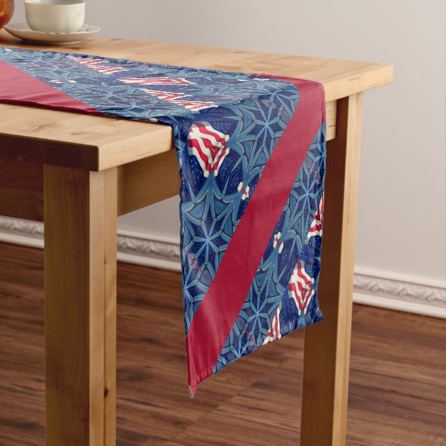 Chemin De Table Court Drapeau patriotique américain 4 juillet (In Situ)