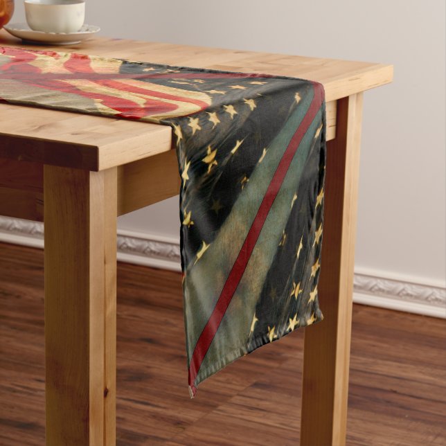 Chemin De Table Court Drapeau patriotique américain 4 juillet (In Situ)