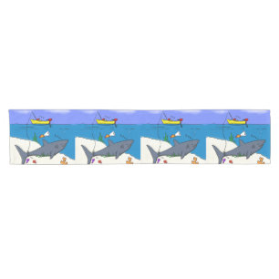 Chemin De Table Court Drôle requin couché et dessin animé de pêche