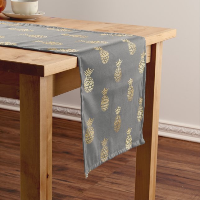 Chemin De Table Court Élégant Motif gris et d'ananas or (In Situ)