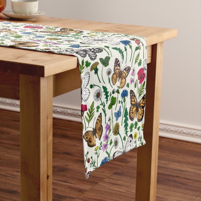Chemin De Table Court Fleurs sauvages et papillons sur blanc (In Situ)