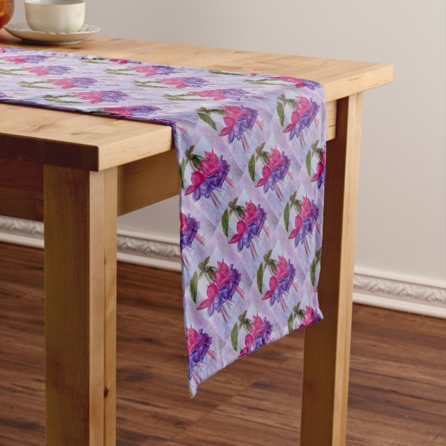 CHEMIN DE TABLE COURT FUCHSIE ROSE PURPLE (In Situ)