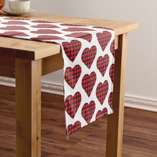 Chemin De Table Court Heart Shaped Plaid Red Black Buffalo Table Runner (In Situ)