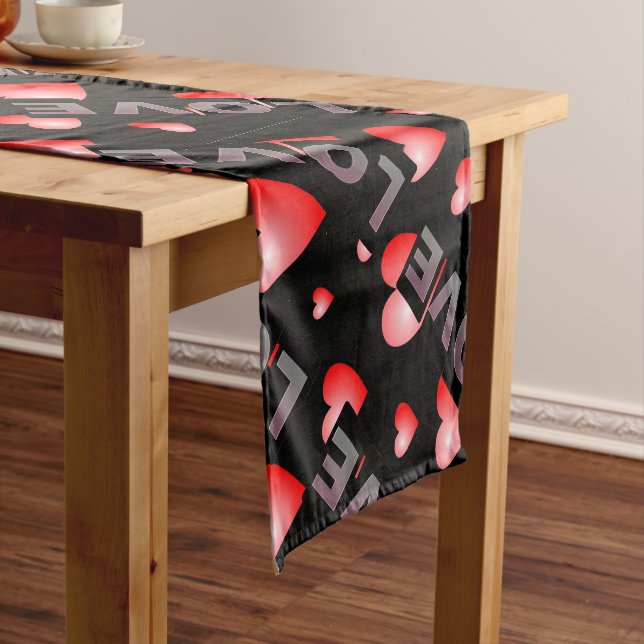 Chemin De Table Court Love Table Runner (In Situ)