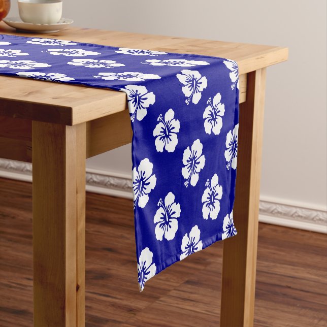 Chemin De Table Court Motif Hawaïen Hibiscus Bleu et blanc (In Situ)