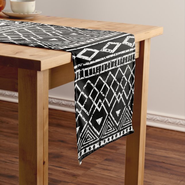 Chemin De Table Court Motif tribal africain noir blanc (In Situ)