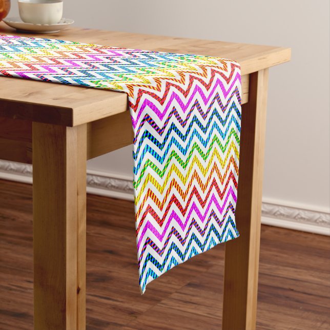 Chemin De Table Court Motif Wild Rainbow Chevron (In Situ)