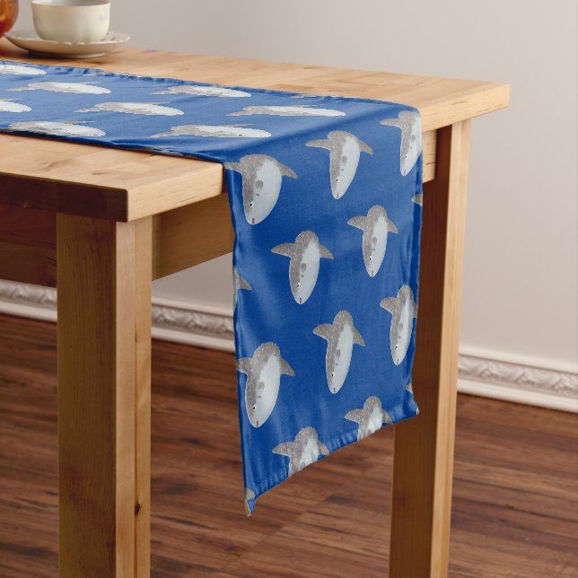Chemin De Table Court Oiseau de mer mola mola mignonne caricature (In Situ)