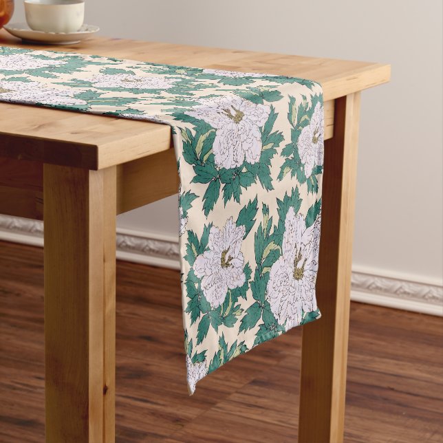 Chemin De Table Court Peonies blanches et Feuilles verts (In Situ)