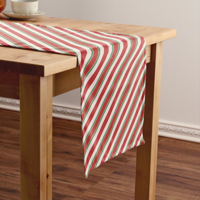 Chemin De Table Court Red And Green Candy Cane Stripe (In Situ)