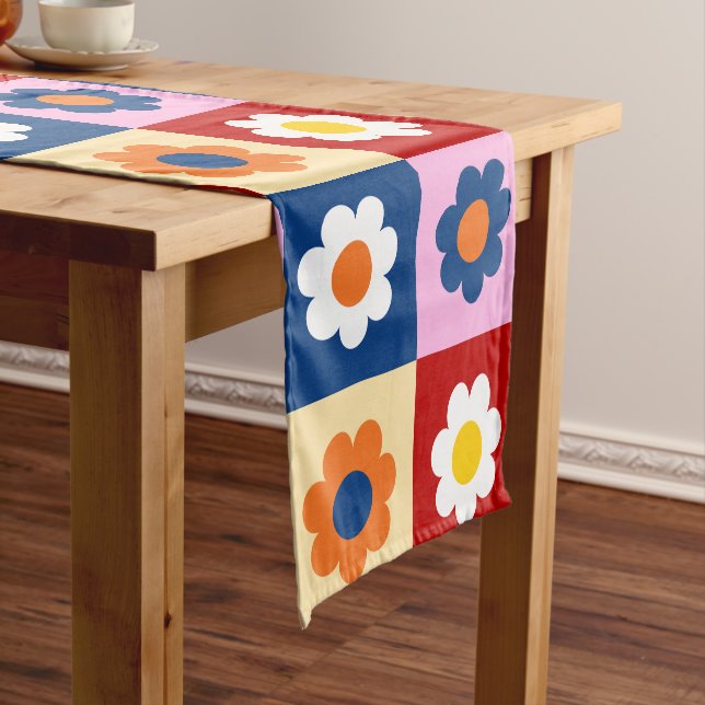Chemin De Table Court Retro Cute colorful Flowers Pattern  (In Situ)