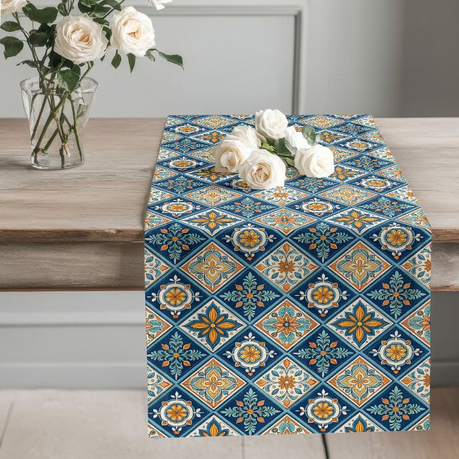 Chemin De Table Long Citrons bleu et blanc intemporels Revêtement class (Timeless Blue and White Tile Lemons Classic Look Long Table Runner)