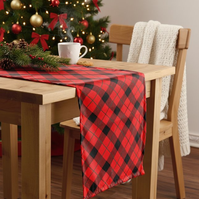 Chemin De Table Long Diagonal rouge noir et vert Noël Plaid (Diagonal Red Black & Green Christmas Plaid Long Table Runner)