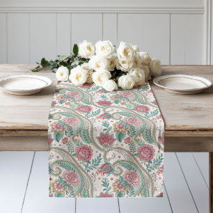 Chemin De Table Long Élégance intemporelle : Accent de table florale vi
