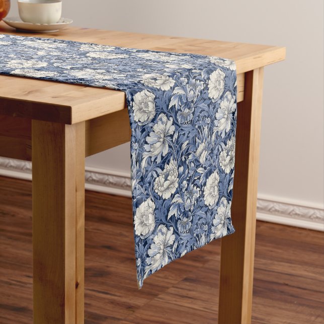 Chemin De Table Long Harmonie délicate : French Blue Essentials (In Situ)