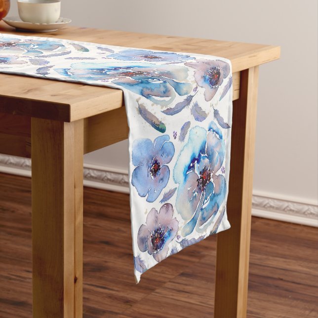 Chemin De Table Long Le bleu fleurit l'aquarelle (In Situ)