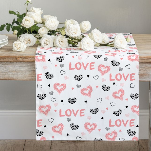 Chemin De Table Long Modern Love Text Sketch Heart Wedding Table Runner (Modern Love Text Sketch Heart Wedding Table Runner)
