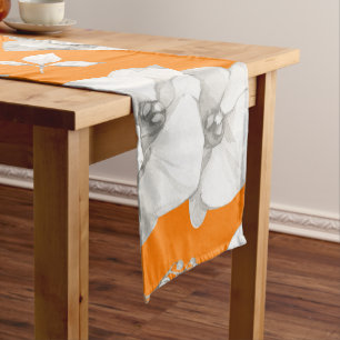 Chemin De Table Long Orchidée blanche aquarelle sur orange