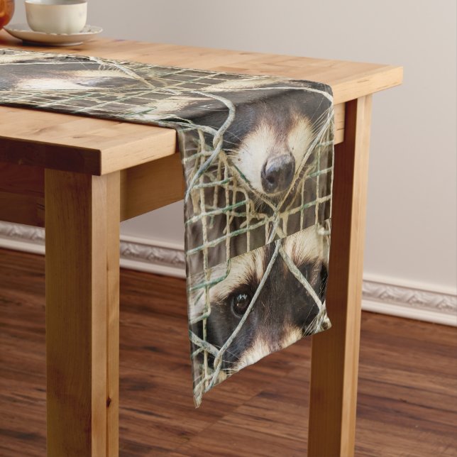 Chemin De Table Long racoon sur bandeau de table (In Situ)