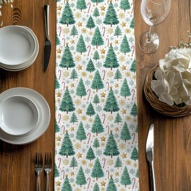 Chemin De Table Moyen Elegant Christmas Trees Red Green Holiday Runner (Elegant Christmas Trees Red Green Holiday Table Run)