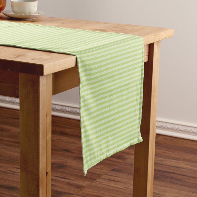 Chemin De Table Moyen Motif branché Pastel Bright Lime Green Stripes (In Situ)