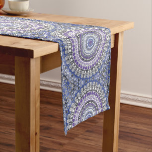 Chemin De Table Moyen Motif circulaire géométrique mandala bleu et viole
