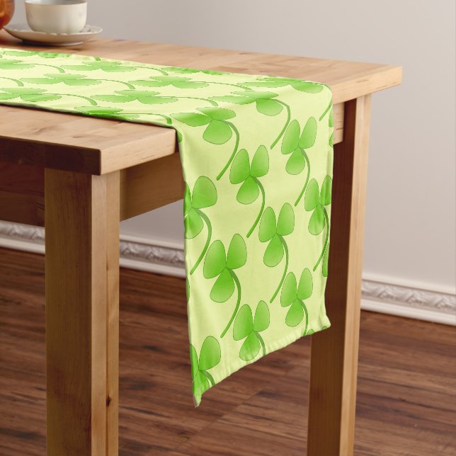 Chemin De Table Moyen Shamrock St. Patrick's Day Table Runner (In Situ)