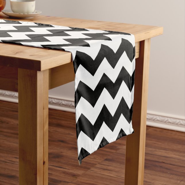 Chemin De Table Moyen Zigzag noir et blanc Chevron Motif (In Situ)