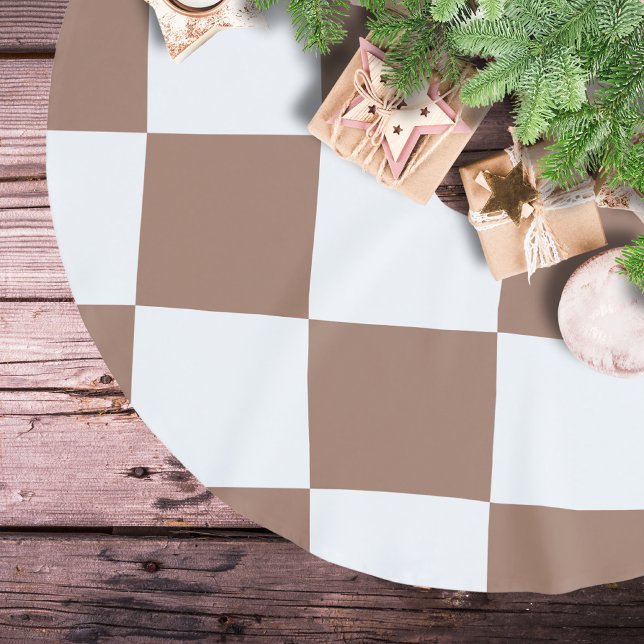 Chequered Pattern in White and Mocha Mousse Brushed Polyester Tree Skirt (Creator Uploaded)