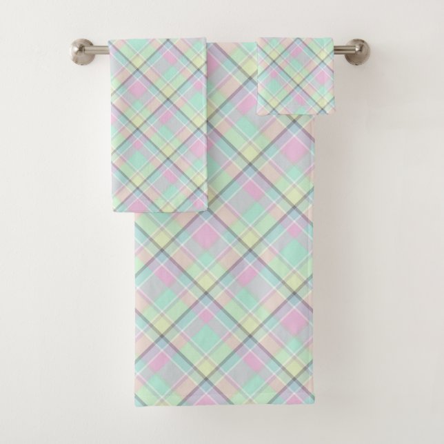 Chequered pattern of caramel colours. bath towel s (Insitu)
