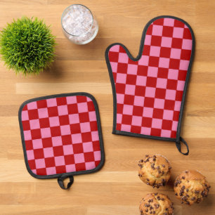 Chequered Red and Hot Pink Oven Mitt & Pot Holder Set
