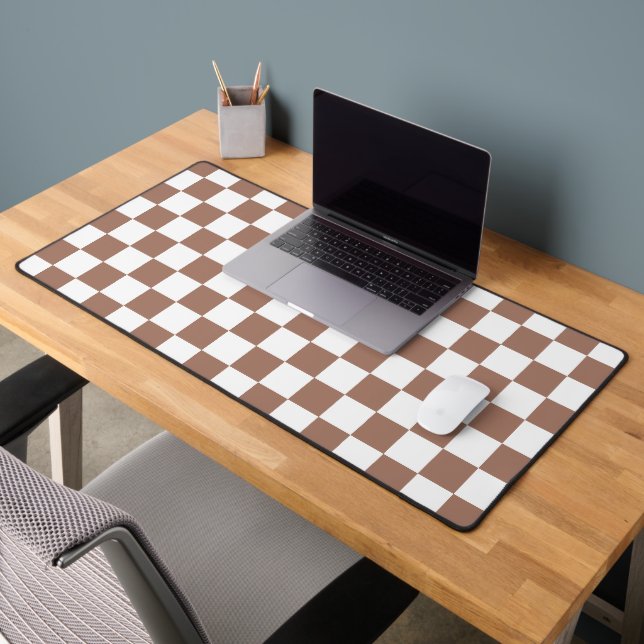 Chequered squares mocha brown white geometric retr desk mat (Office 2)