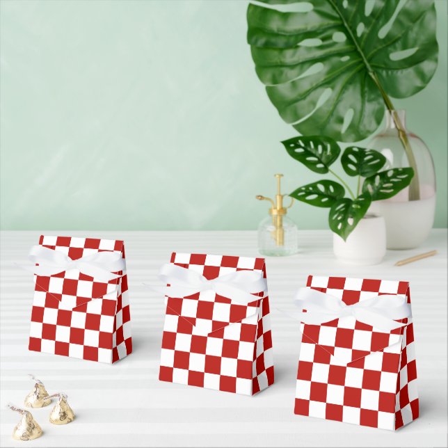 Chequered squares red white geometric retro favor box (Multiple)