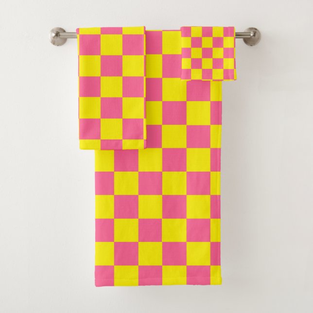 Chequered Yellow and Pink Bath Towel Set (Insitu)