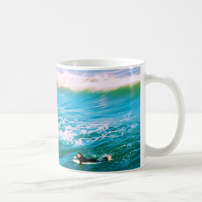 Cherchez une vague - 11 oz. Mug de surfer classiqu (Droite)