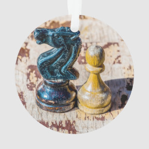 Chess Pawn et Knight - anciens combattants